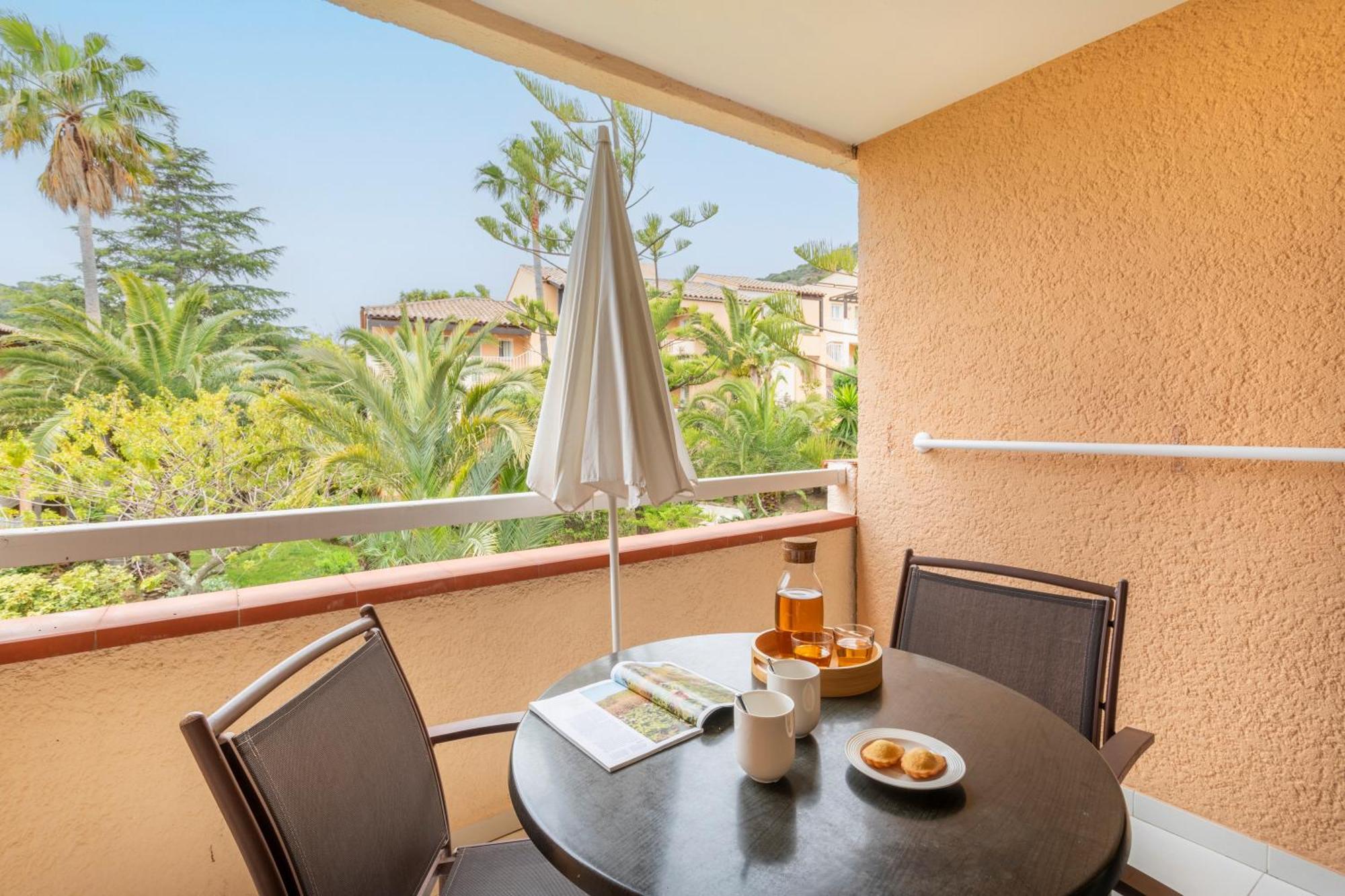 Residence Pierre & Vacances L'Anse De Pramousquier Ле-Лаванду Экстерьер фото